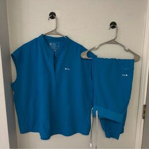 Figs Extreme Blue Scrub set